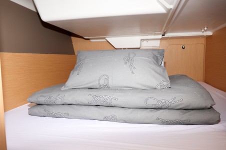 Bénéteau Oceanis 38.1 Dama