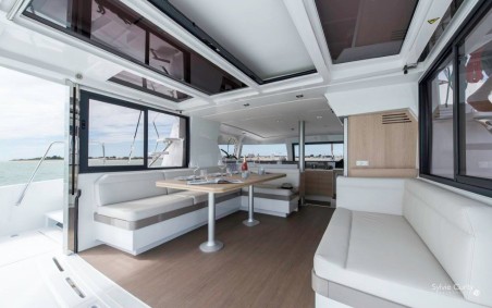 Catana Group Bali 4.0 - 4 + 2 cab. DRAGONERA