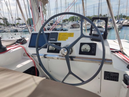 Catana Group Bali 4.1 - 4 + 2 cab. IORA