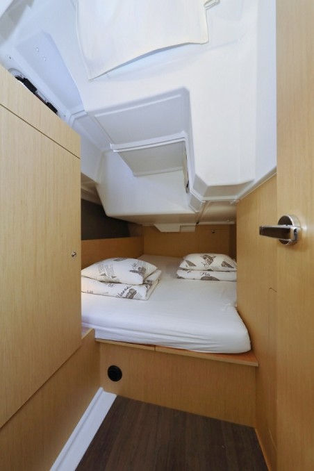 Bénéteau Oceanis 38.1 Reya