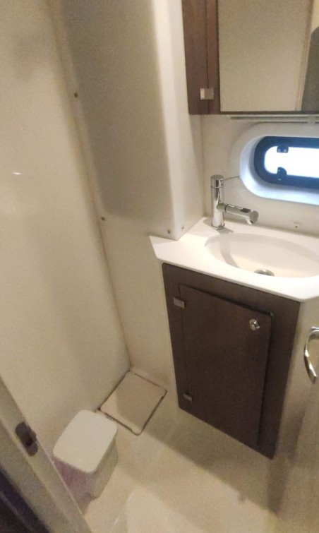 Catana Group Bali 4.2 - 4 + 1 cab. RUM STRUMMER