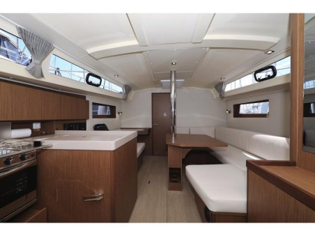 Bénéteau Oceanis 41.1 Dalmatinka