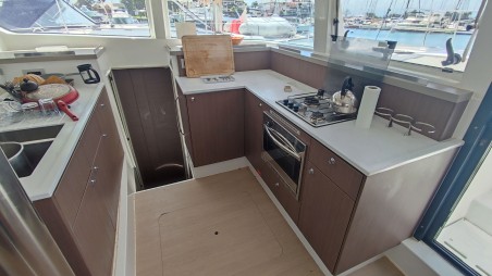 Bali 4.2 - 4 + 2 cab. | Yacht Charter Caribbean | Travelboat