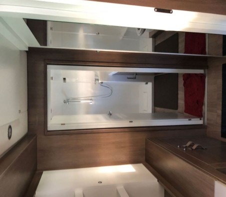 Catana Group Bali 4.2 OW QUEEN LIZZY