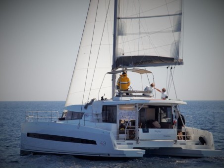 Catana Group Bali 4.3 - 4 + 2 cab. CASOAR