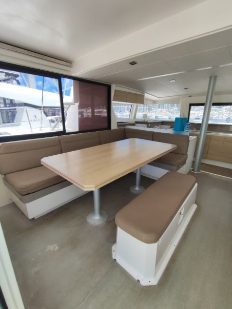 Catana Group Bali 4.3 - 4 + 2 cab. JULIA II