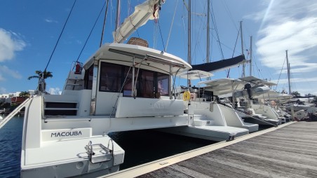 Catana Group Bali 4.3 - 4 + 2 cab. MACOUBA