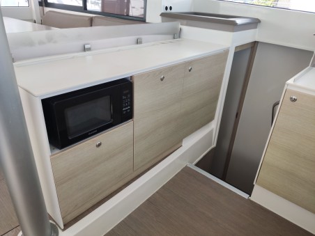 Catana Group Bali 4.3 - 4 + 2 cab. MACOUBA