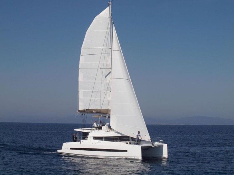 Catana Group Bali 4.3 - 4 + 2 cab. MORGOTH