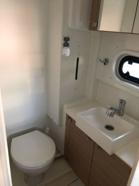 Catana Group Bali 4.3 - 4 + 2 cab. MORGOTH