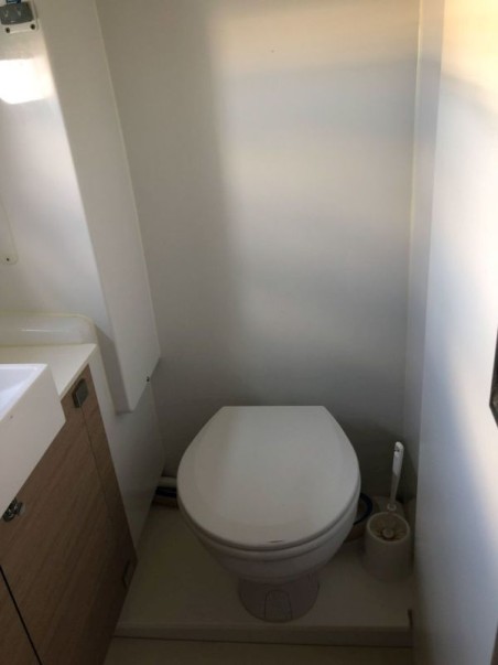 Catana Group Bali 4.3 - 4 + 2 cab. MORGOTH