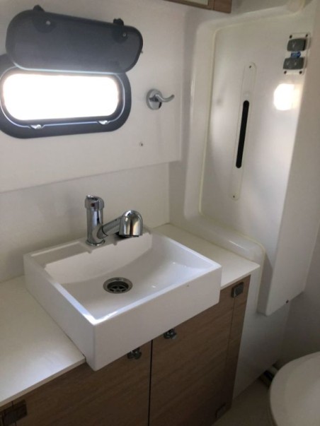 Catana Group Bali 4.3 - 4 + 2 cab. MORGOTH