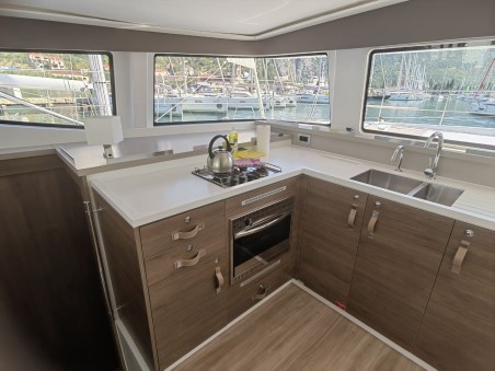 Catana Group Bali 4.4 - 4 + 1 cab. LIFE'S BEEN GOOD