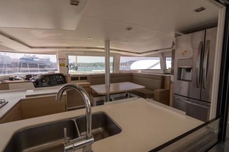 Catana Group Bali 4.5 - 4 + 2 cab. CIPAYE