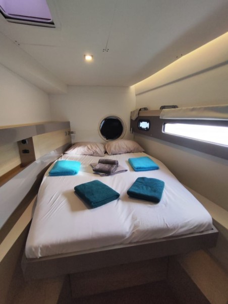 Catana Group Bali 4.5 - 4 + 2 cab. SCHIELE