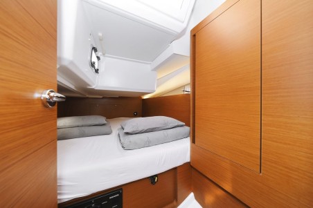 Jeanneau Sun Odyssey 440 - 4 cab. Waka