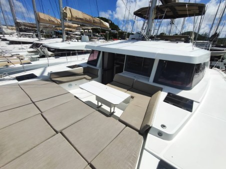 Catana Group Bali 4.8 - 6 cab. SUNFLOWER