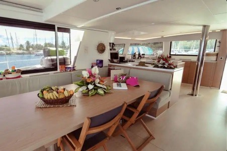 Catana Group Bali 5.4 - 5 + 1 cab. GILISS