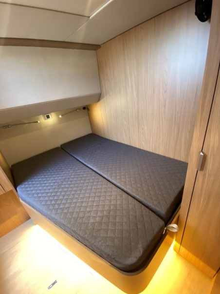 Catana Group Bali 5.4 - 5 + 1 cab. GILISS