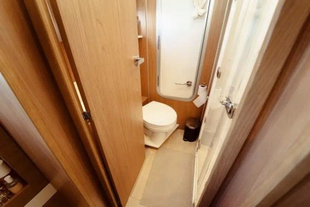 Catana Group Bali 5.4 - 5 + 1 cab. GILISS