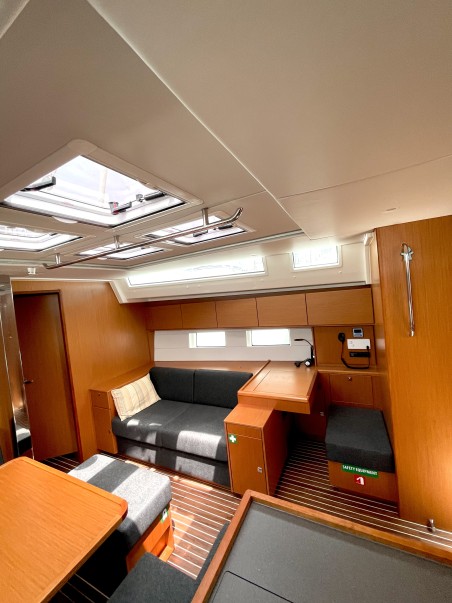 Bavaria C50 Holiday | Yacht Charter Croatia | Travelboat