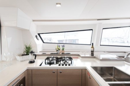 Catana Group Bali 5.4 - 6 + 2 cab. DREAM MACABOU