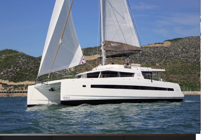 Catana Group Bali 5.4 - 6 + 2 cab. ELENWE
