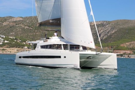 Catana Group Bali 5.4 - 6 + 2 cab. FIRST CLASS