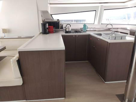 Catana Group Bali 5.4 - 6 + 2 cab. SAPHIR