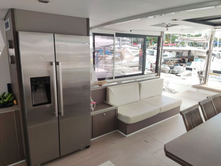 Catana Group Bali 5.4 - 6 + 2 cab. SAPHIR