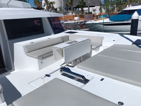 Catana Group Bali 5.4 - 6 + 2 cab. TULKAS