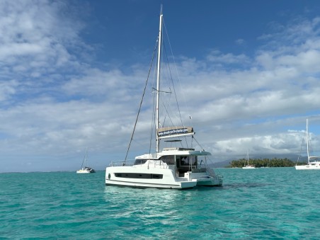 Bali Catspace | Czarter jachtu Karaiby | Travelboat