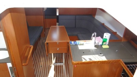 Bavaria Yachtbau Bavaria Cruiser 37 - 3 cab. HAYDN
