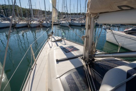 Dufour 360 Liberty | Yacht Charter France | Travelboat