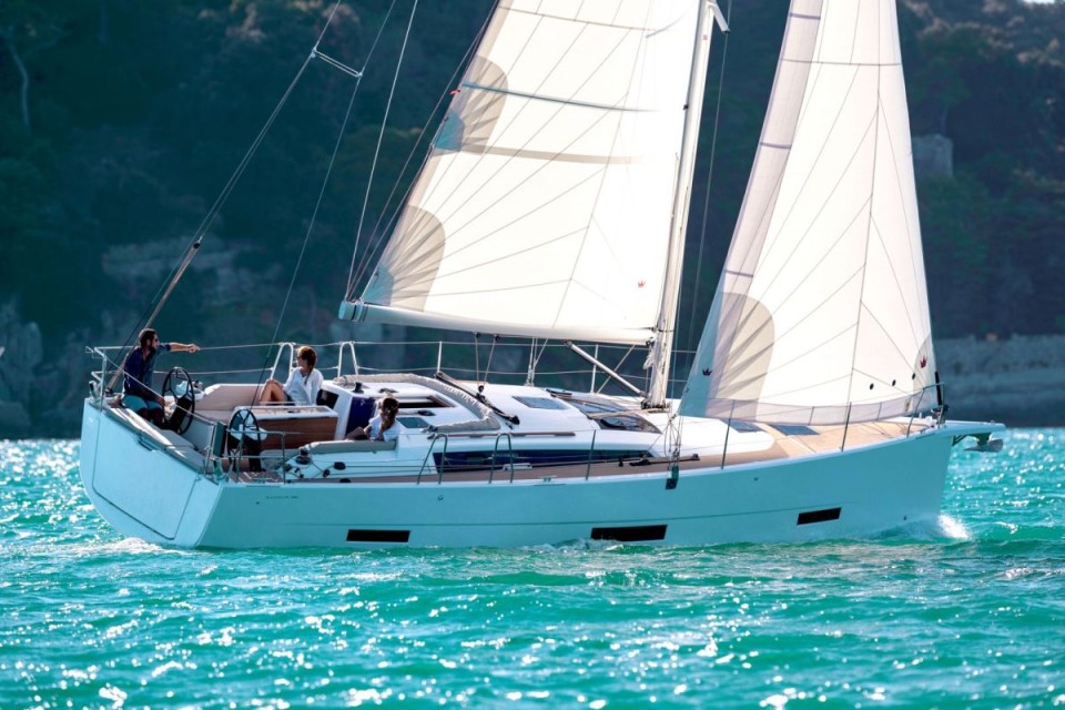 Dufour Yachts Dufour 390 GL MAYBE TOMORROW