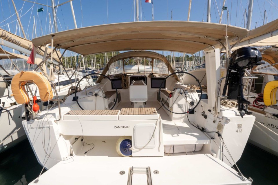 Dufour 412 | Yacht Charter France | Travelboat