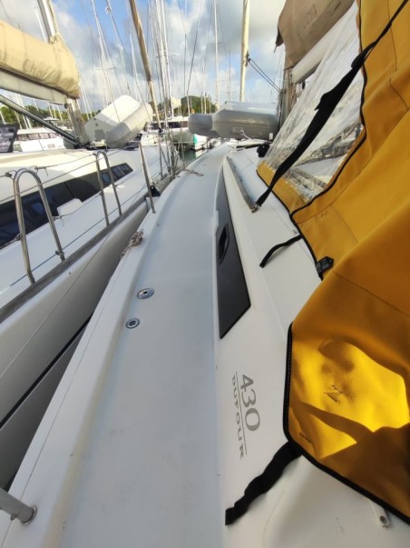 Dufour Yachts Dufour 430 GL BESRA