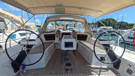 Dufour Yachts Dufour 430 GL LUNA ROSSA