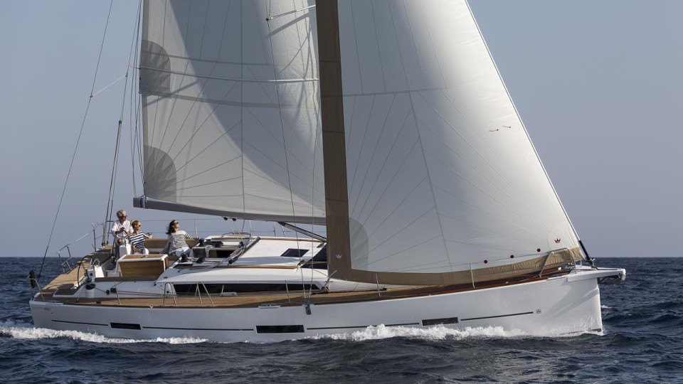 Dufour 460 GL | Yacht Charter Italy | Travelboat