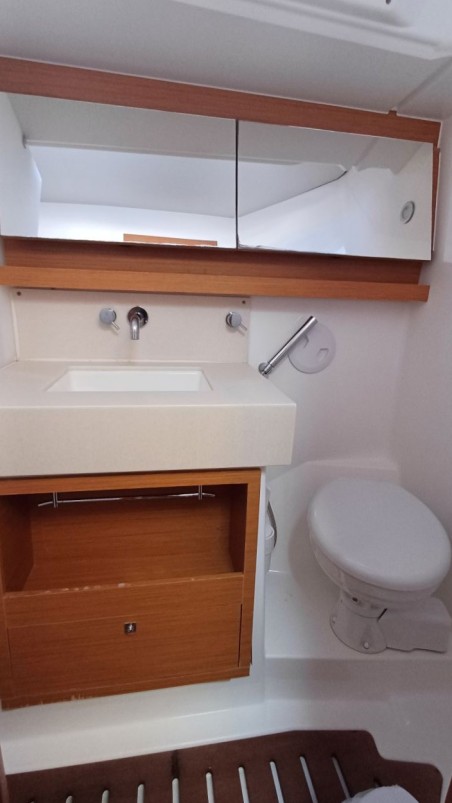 Dufour Yachts Dufour 470 - 4 + 1 cab. KYBALION