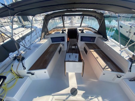 Dufour Yachts Dufour 470 - 5 + 1 cab. CURIE