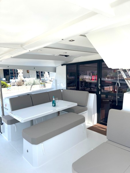 Fountaine Pajot Fountaine Pajot Astrea 42 - 4 + 2 cab. Ocean Allure