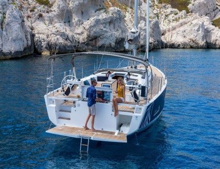 Dufour Yachts Dufour 530 - 5 + 1 cab. IRIS