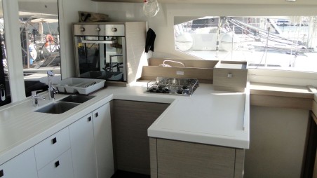 Fountaine Pajot Fountaine Pajot Astrea 42 - 3 + 2 cab. NARNIA