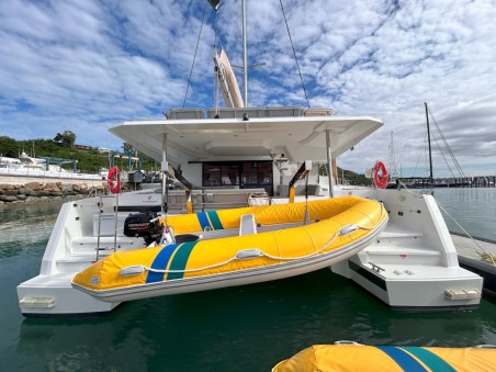 Fountaine Pajot Fountaine Pajot Elba 45 - 4 cab. FOLLOW THE SUN