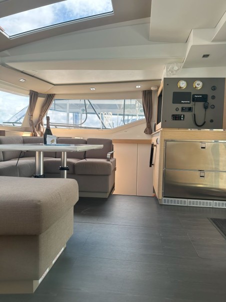 Fountaine Pajot Fountaine Pajot Elba 45 - 4 cab. FOLLOW THE SUN