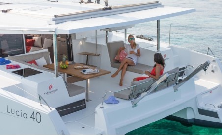 Fountaine Pajot Fountaine Pajot Lucia 40 - 4 cab. HAPPY HOUR
