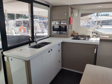 Fountaine Pajot Fountaine Pajot Lucia 40 - 4 cab. SALAKO II