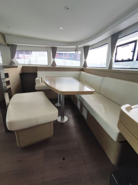 Lagoon-Bénéteau Lagoon 42 - 4 + 2 cab. ANEMONE