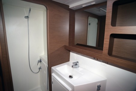 Lagoon-Bénéteau Lagoon 42 - 4 + 2 cab. DREMMWEL